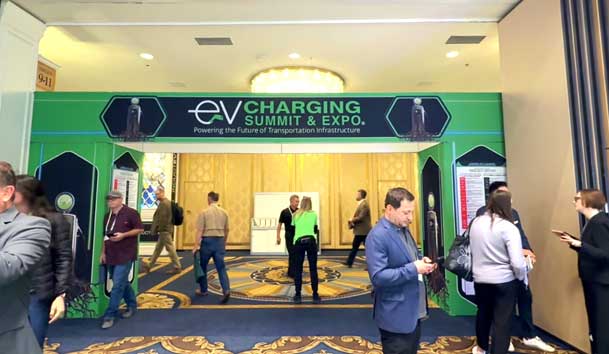 綠色征程，創(chuàng)新領(lǐng)航：鴻嘉利EVCS 2025展圓滿收官！(圖2)