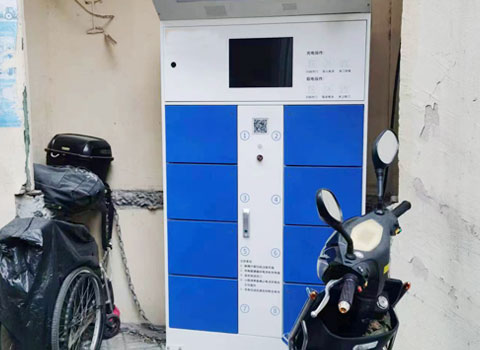 停車(chē)場(chǎng)換電柜(圖4) 停車(chē)場(chǎng)換電柜(圖4)